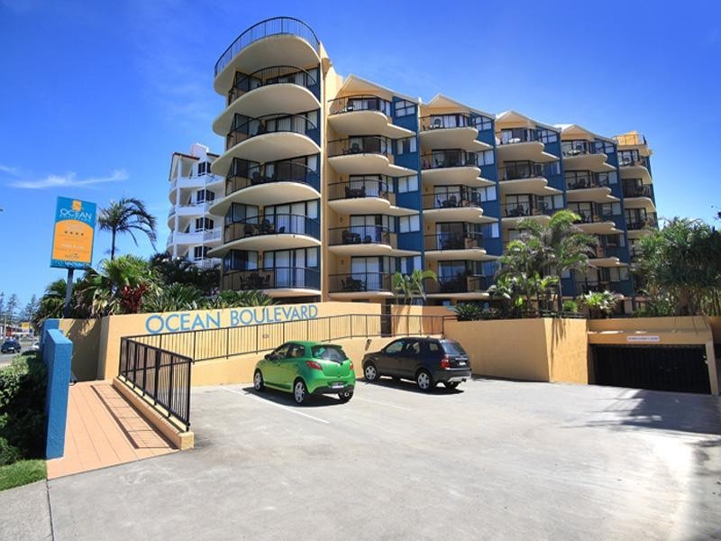 18/136 Alexandra Parade, Alexandra Headland QLD 4572