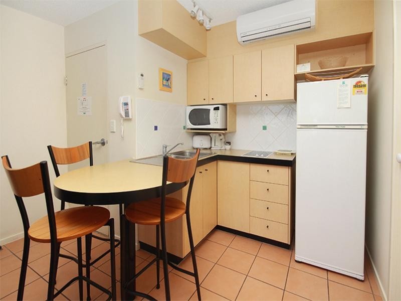 18/136 Alexandra Parade, Alexandra Headland QLD 4572