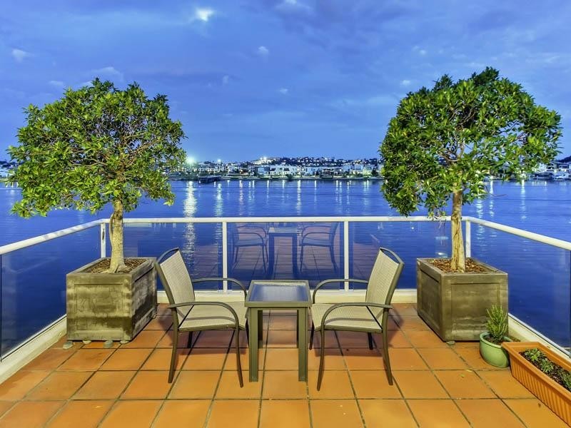 10/15 Vernon Terrace, Teneriffe QLD 4005