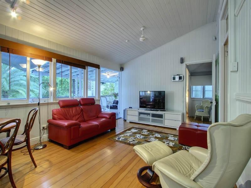 22 Lambert Road, Indooroopilly QLD 4068