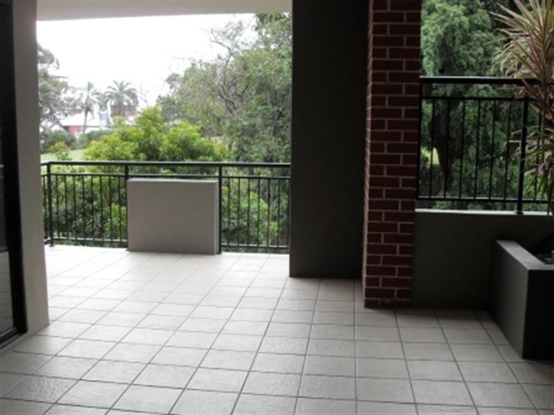 9/9 Newstead Avenue, Newstead QLD 4006