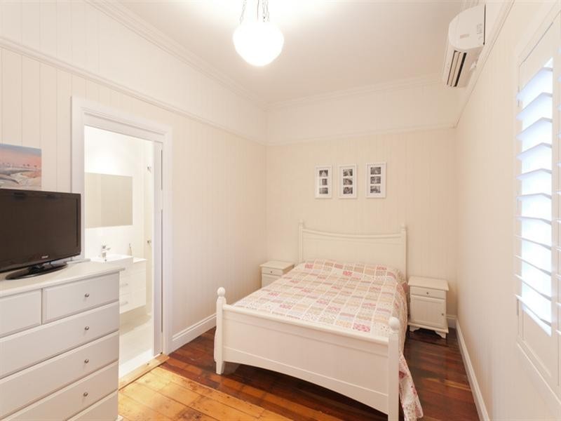 153 Merthyr Road, New Farm QLD 4005