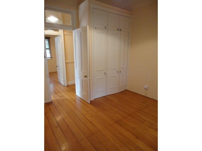 253 Hudson Road, Wooloowin QLD 4030