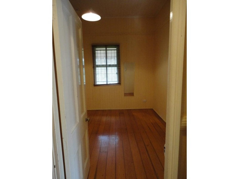 253 Hudson Road, Wooloowin QLD 4030