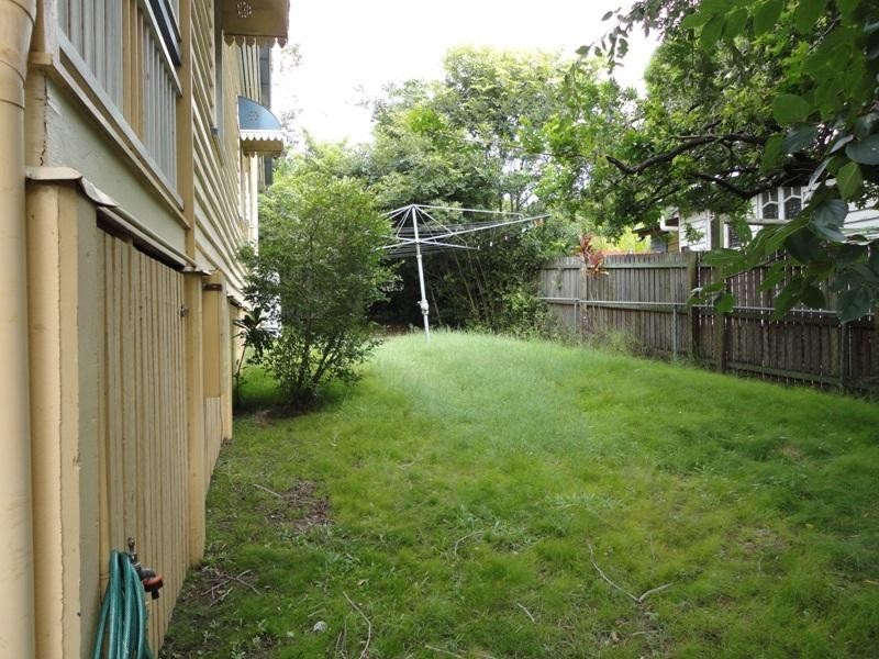 253 Hudson Road, Wooloowin QLD 4030