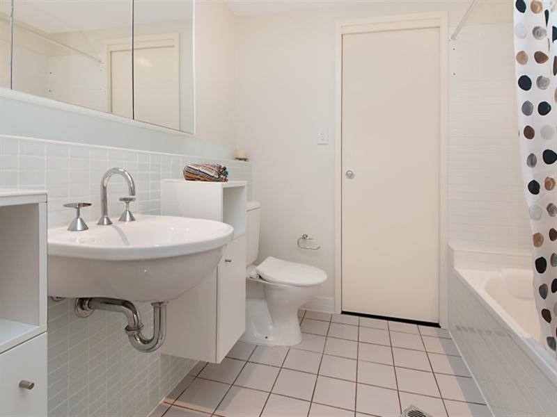 231/64 Macquarie Street, Teneriffe QLD 4005