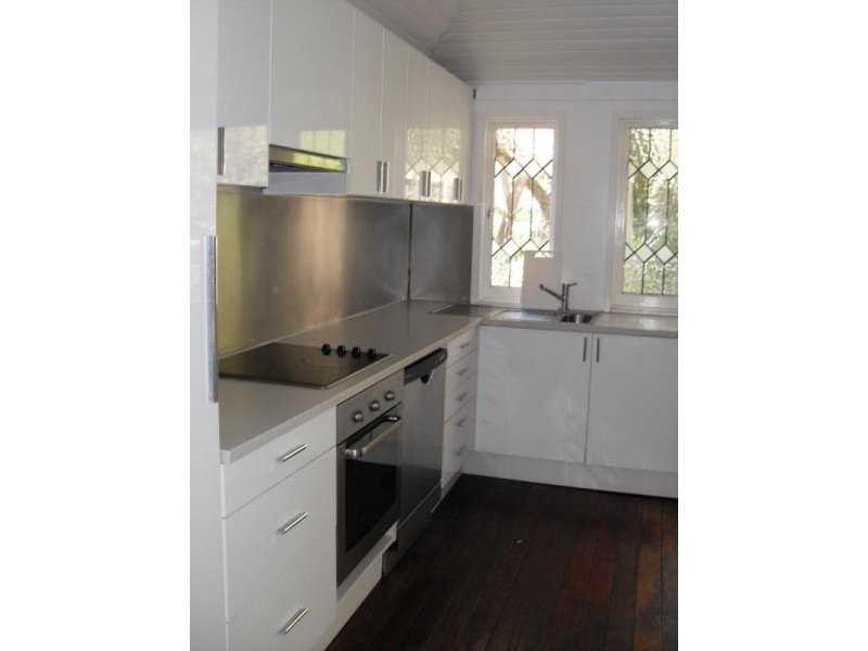 311 Harcourt Street, New Farm QLD 4005