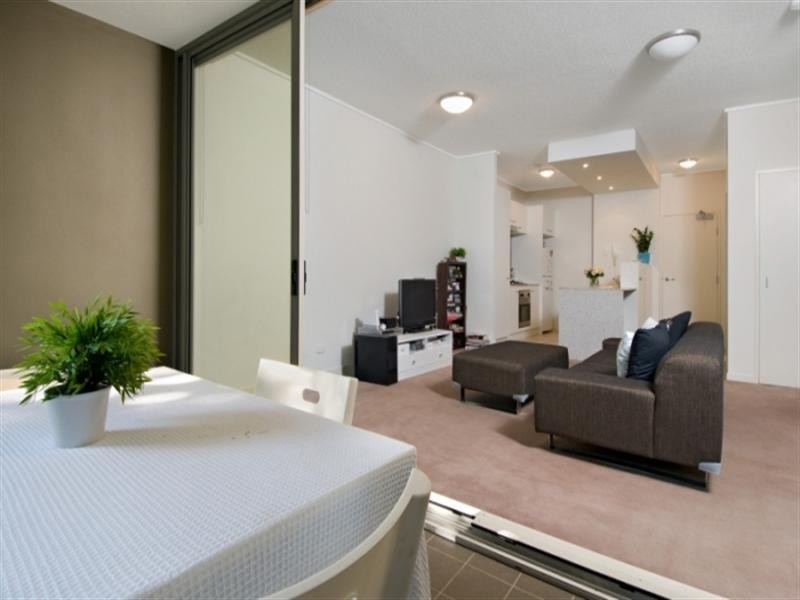 306/71 Beeston Street, Teneriffe QLD 4005