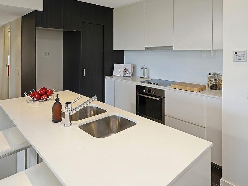 304/20 Paradise Street, Highgate Hill QLD 4101