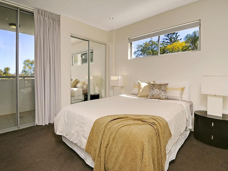 304/20 Paradise Street, Highgate Hill QLD 4101