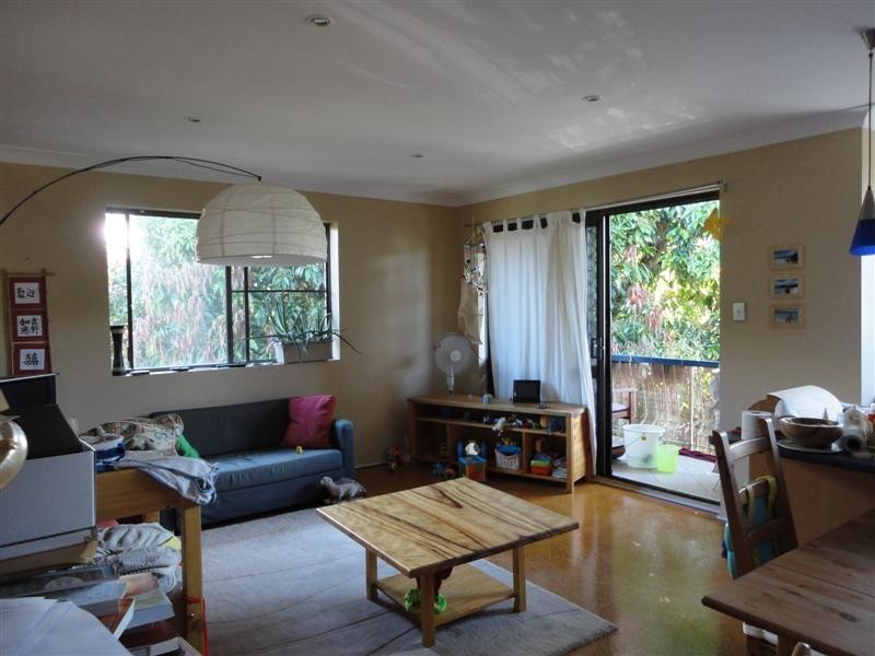 8/25 Merthyr Road, New Farm QLD 4005