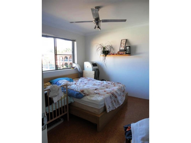 8/25 Merthyr Road, New Farm QLD 4005