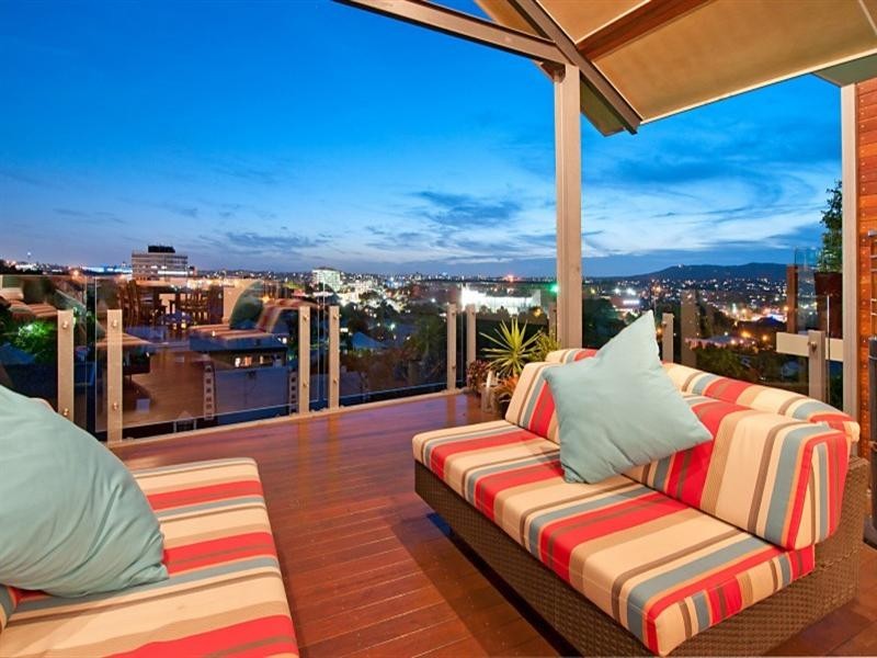 16 Mountjoy Street, Spring Hill QLD 4000