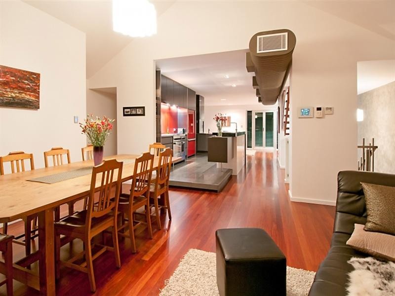 16 Mountjoy Street, Spring Hill QLD 4000