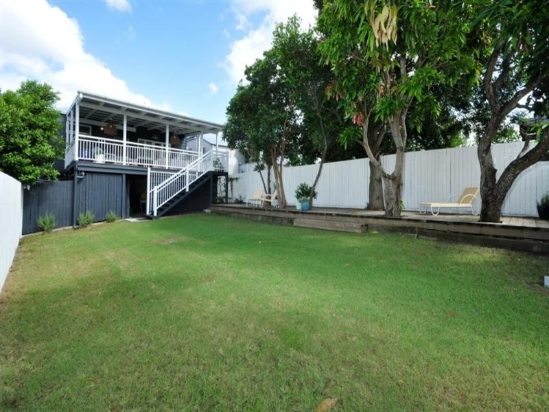 52 Didsbury Street, East Brisbane QLD 4169