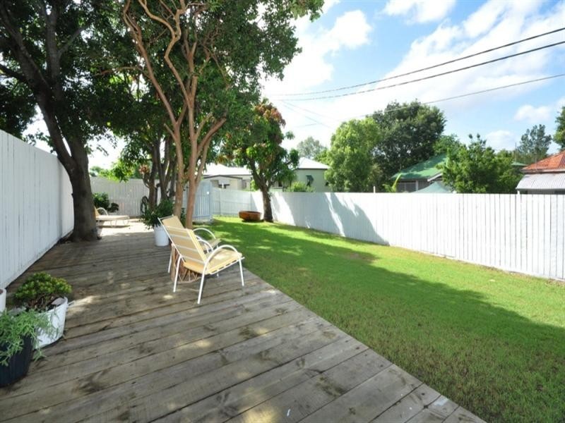 52 Didsbury Street, East Brisbane QLD 4169
