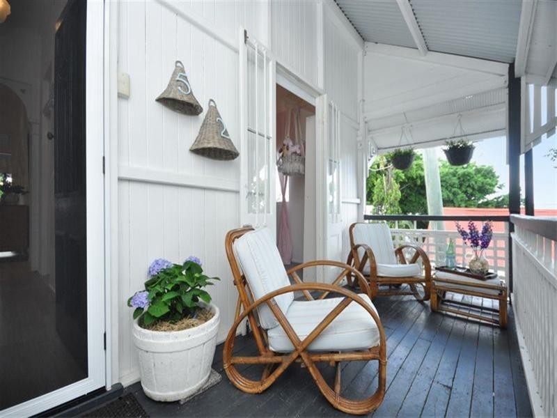 52 Didsbury Street, East Brisbane QLD 4169