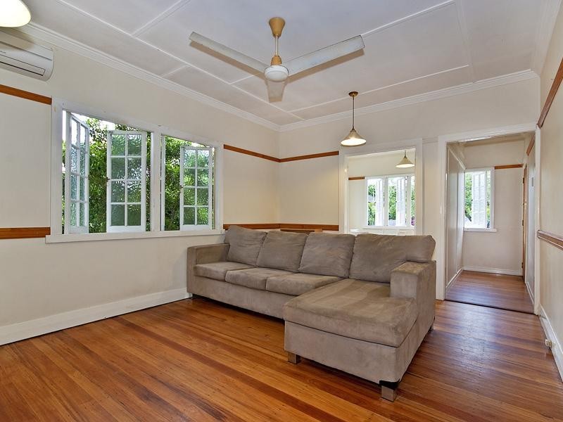 11 Dickson Street, Morningside QLD 4170