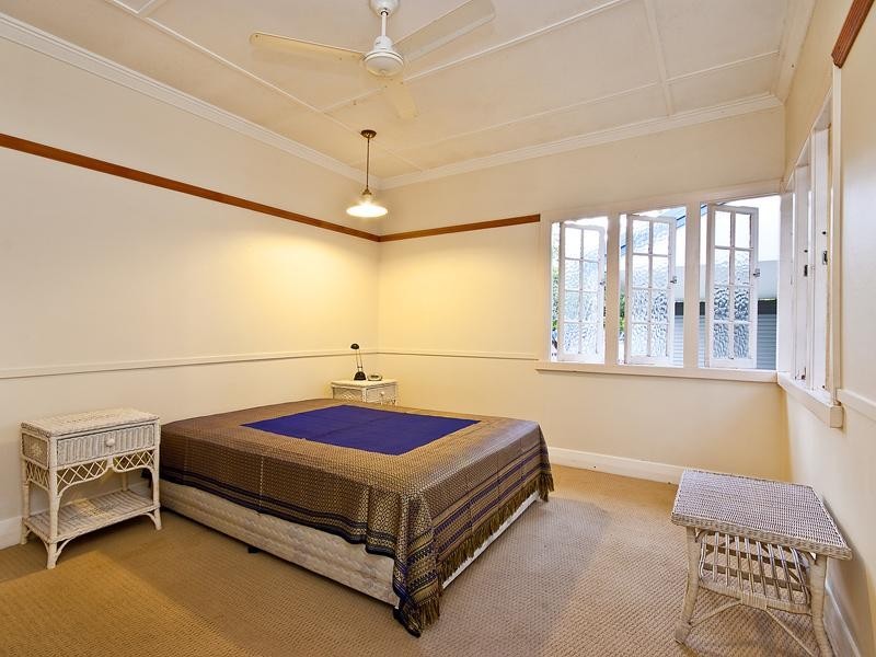 11 Dickson Street, Morningside QLD 4170