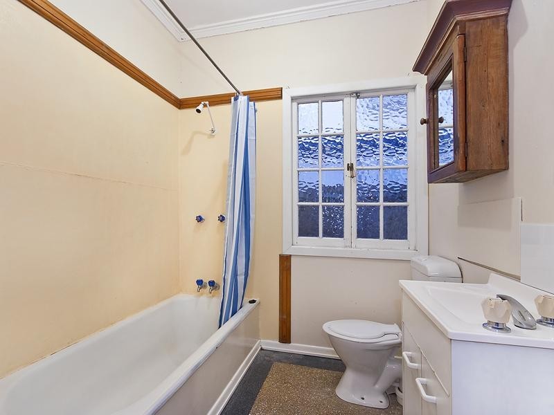 11 Dickson Street, Morningside QLD 4170