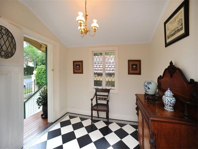 86 Enderley Road, Clayfield QLD 4011