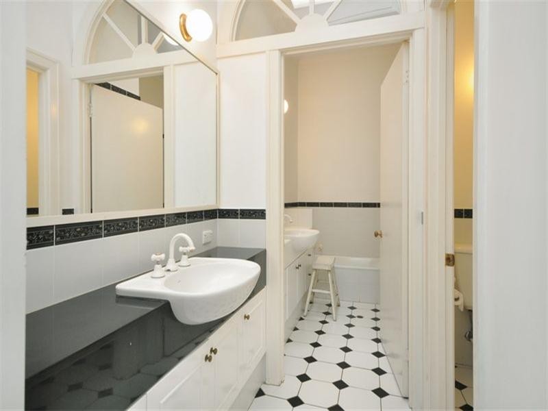 86 Enderley Road, Clayfield QLD 4011