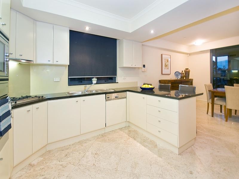 1/76 Thorn Street, Kangaroo Point QLD 4169