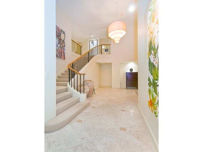 1/76 Thorn Street, Kangaroo Point QLD 4169