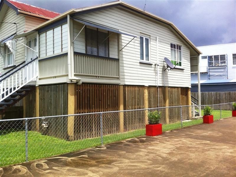 2 Gordon Street, Teneriffe QLD 4005