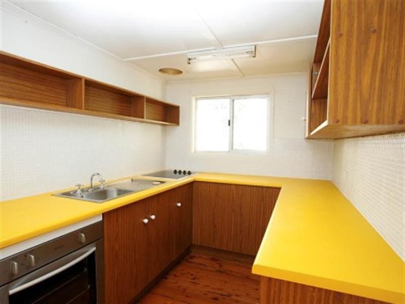 78 Gracemere Street, Newmarket QLD 4051