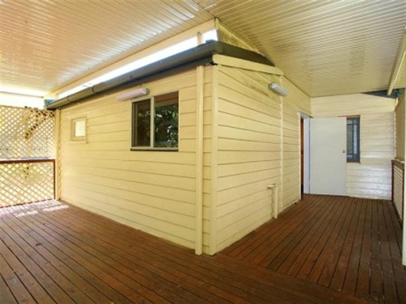 78 Gracemere Street, Newmarket QLD 4051