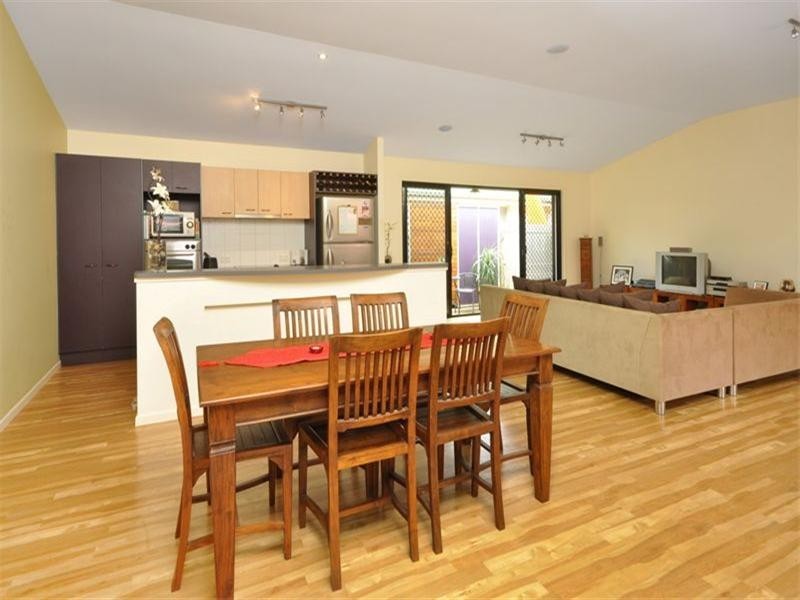 9 Springside Close, Bracken Ridge QLD 4017