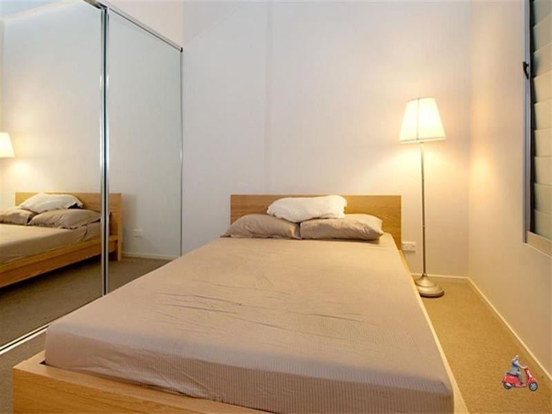 54/36 Vernon Terrace, Teneriffe QLD 4005