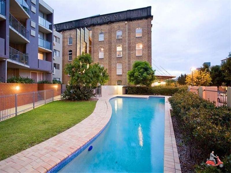 54/36 Vernon Terrace, Teneriffe QLD 4005