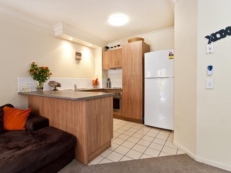 6/52 Newstead Terrace, Teneriffe QLD 4005