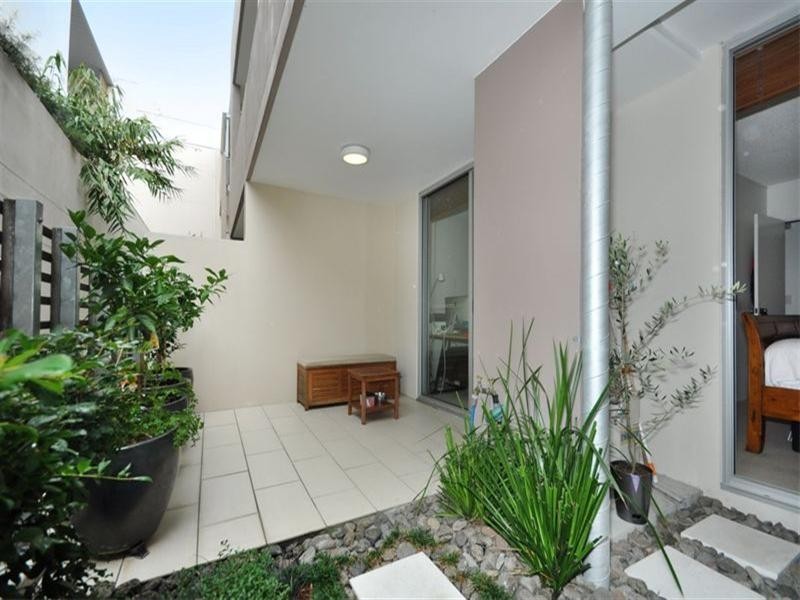 3/8-12 Macquarie Street, Teneriffe QLD 4005
