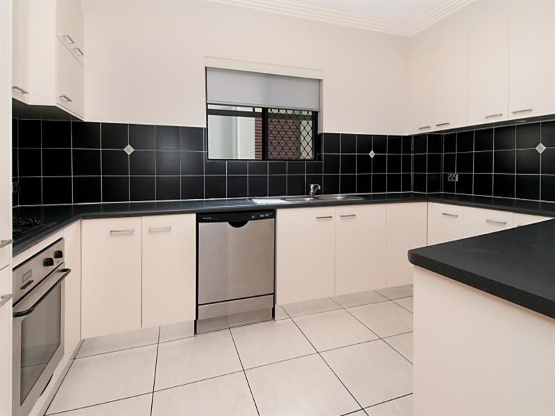 9/9 Newstead Avenue, Newstead QLD 4006