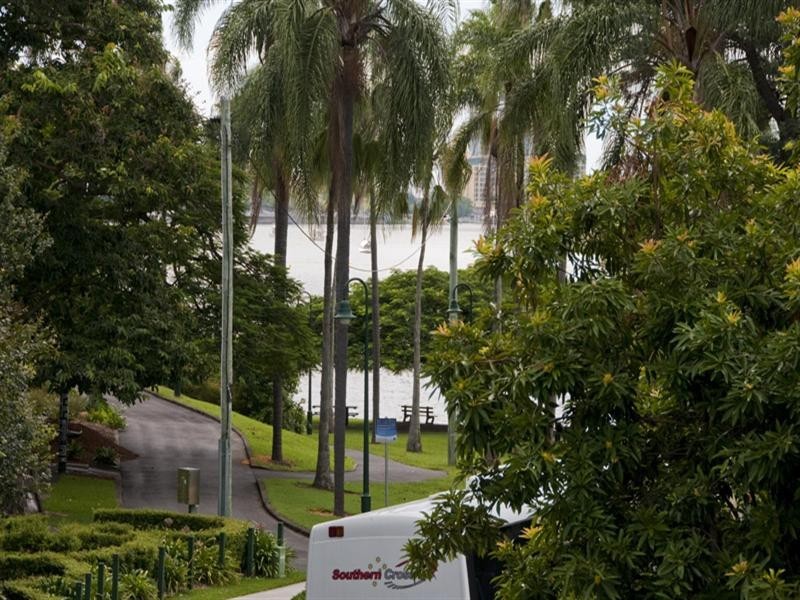 9/9 Newstead Avenue, Newstead QLD 4006