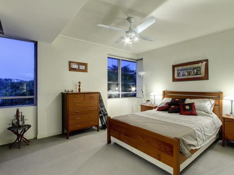 3643/30 Hollins Crescent, New Farm QLD 4005