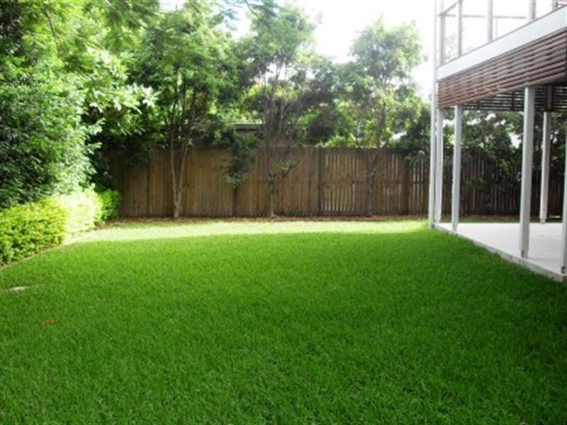 51 Woodville Street, Hendra QLD 4011