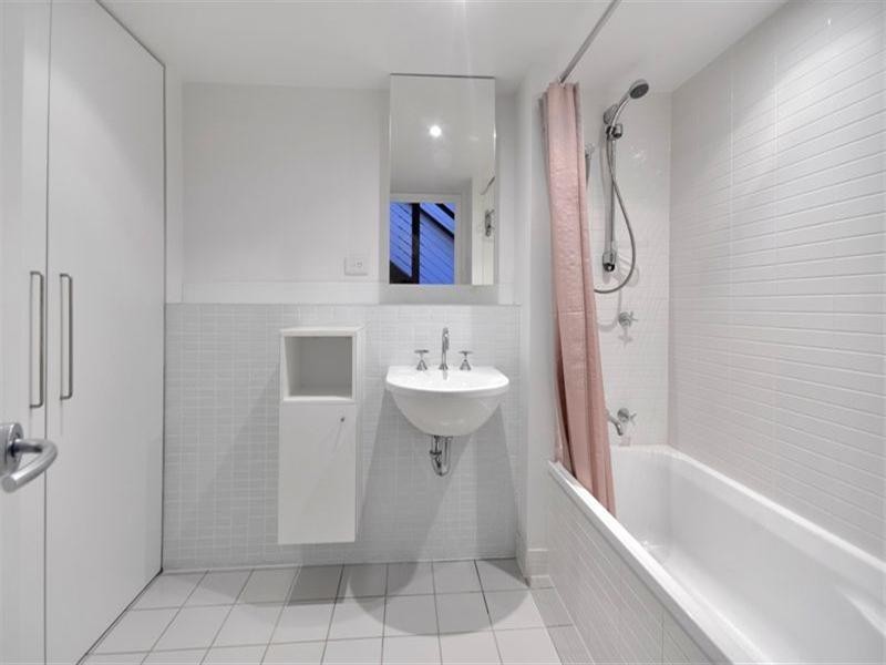 331/64 Macquarie Street, Teneriffe QLD 4005