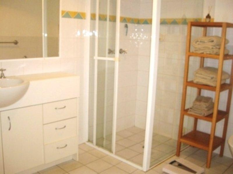 5/177 Merthyr Road, New Farm QLD 4005