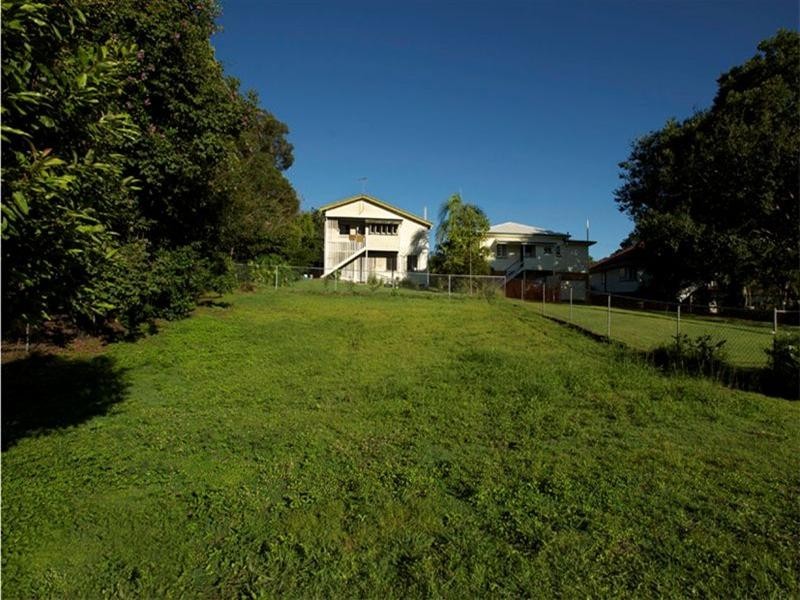 15 Carey Street, Bardon QLD 4065