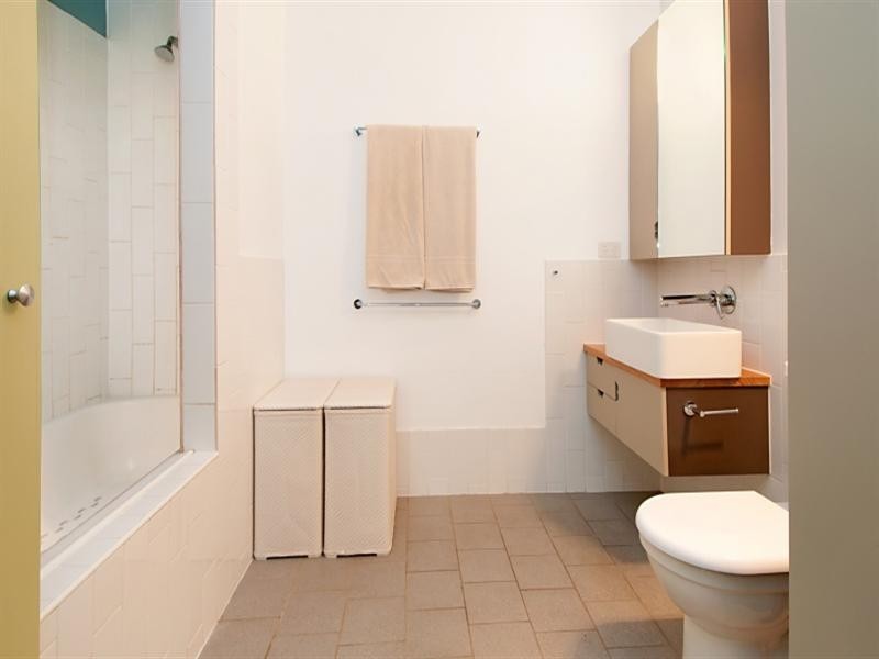 202/16 Skyring Terrace, Teneriffe QLD 4005