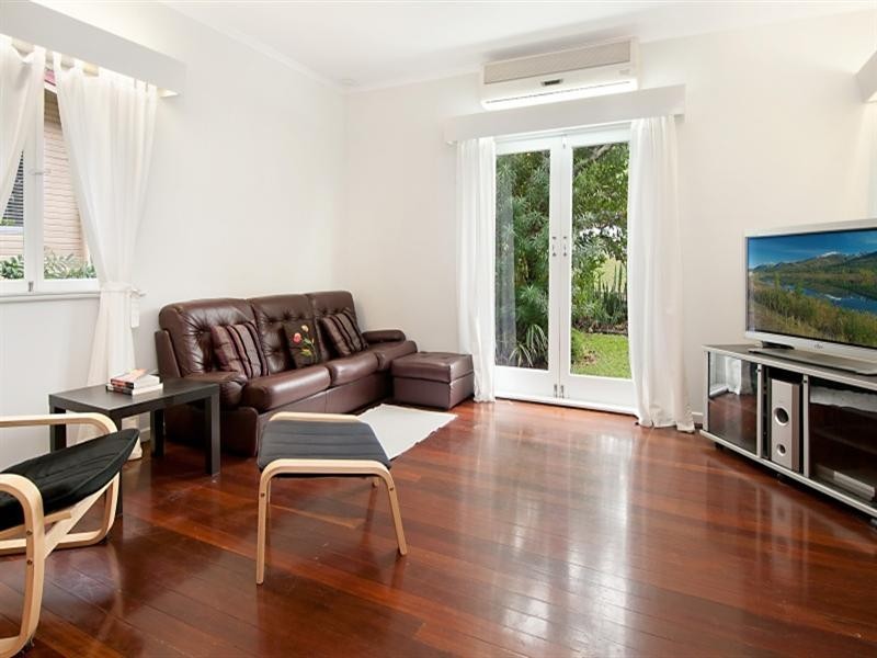 122 Weller Road, Tarragindi QLD 4121