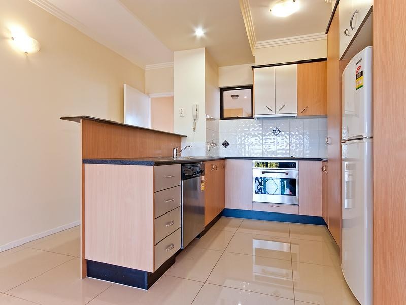 9/124 Sydney Street, New Farm QLD 4005