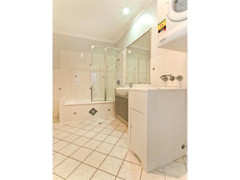 9/124 Sydney Street, New Farm QLD 4005