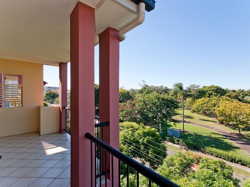 9/124 Sydney Street, New Farm QLD 4005