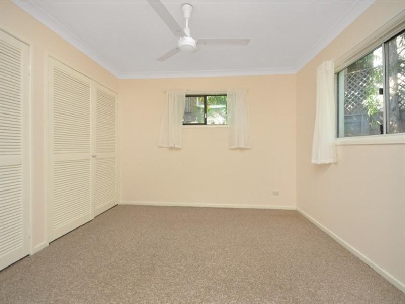 12 Jillian Street, Chapel Hill QLD 4069