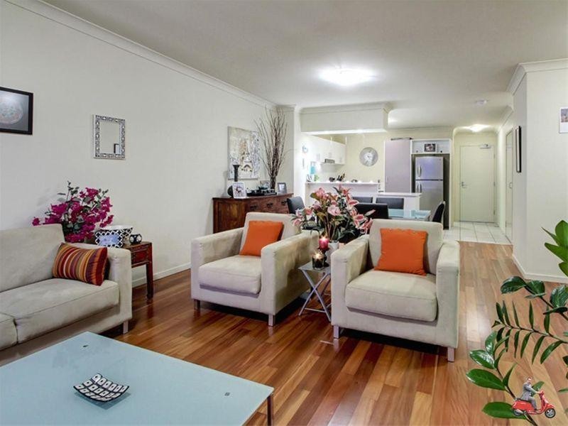 10 Vernon Terrace, Teneriffe QLD 4005